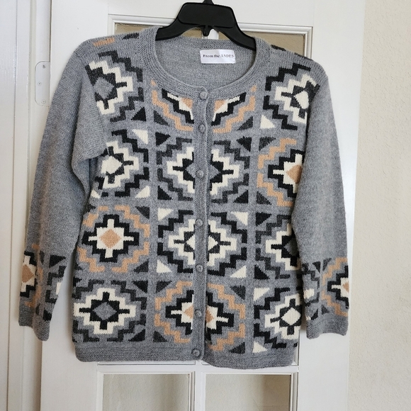From the Andes Sweaters - From the Andes 100% Wool Women's Cardigan Medium Gray Geometric Intarsia Knit